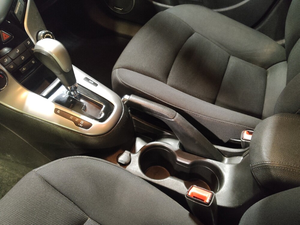 2016 Chevrolet Cruze in Miami, FL 33157 - 18124374 26