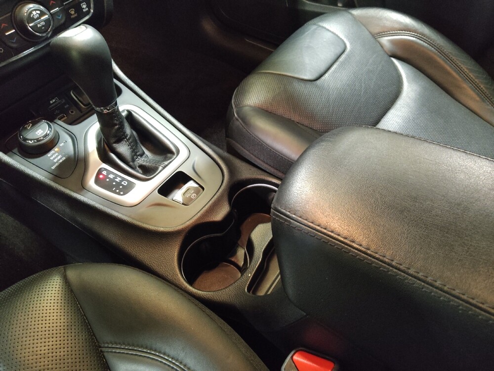 2017 Jeep Cherokee in Savannah, GA 31419 - 18124378 26