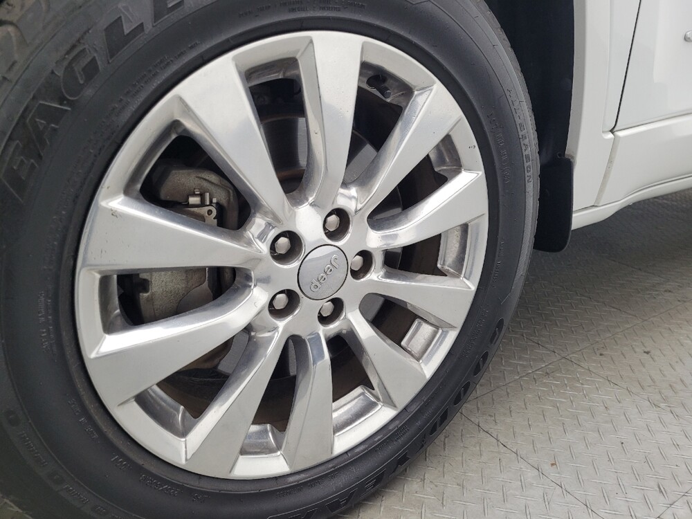 2017 Jeep Cherokee in Savannah, GA 31419 - 18124378 31