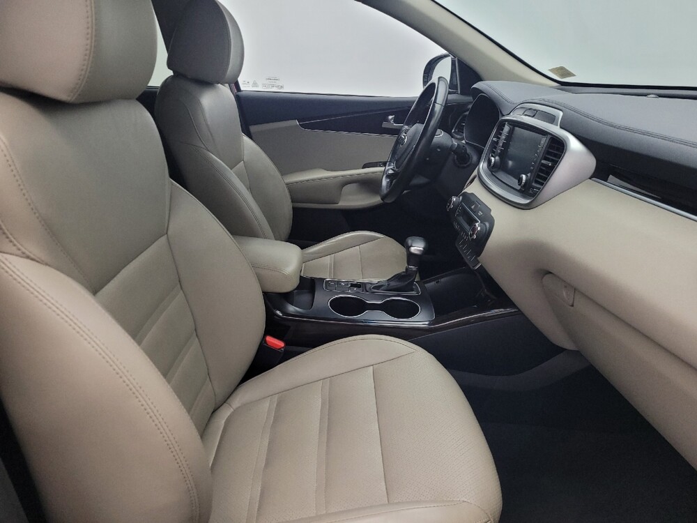 2019 Kia Sorento in Savannah, GA 31419 - 18124386 21