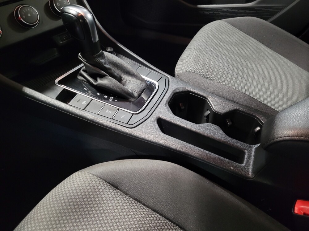 2021 Volkswagen Jetta in Hialeah, FL 33014 - 18124392 26