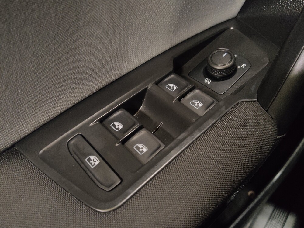 2021 Volkswagen Tiguan in Ocala, FL 34471 - 18124396 27