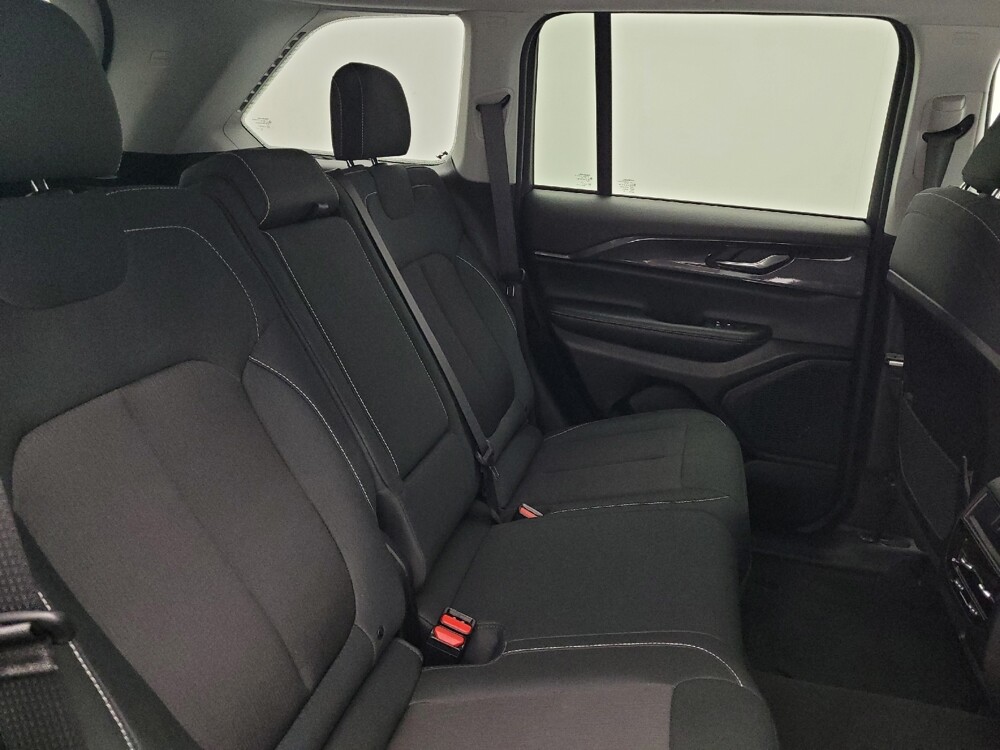 2023 Jeep Grand Cherokee in Winston-Salem, NC 27103 - 18124412 19