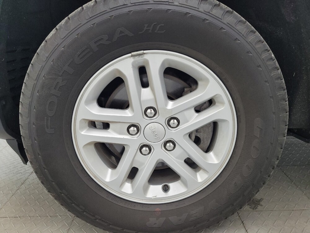 2023 Jeep Grand Cherokee in Winston-Salem, NC 27103 - 18124412 31