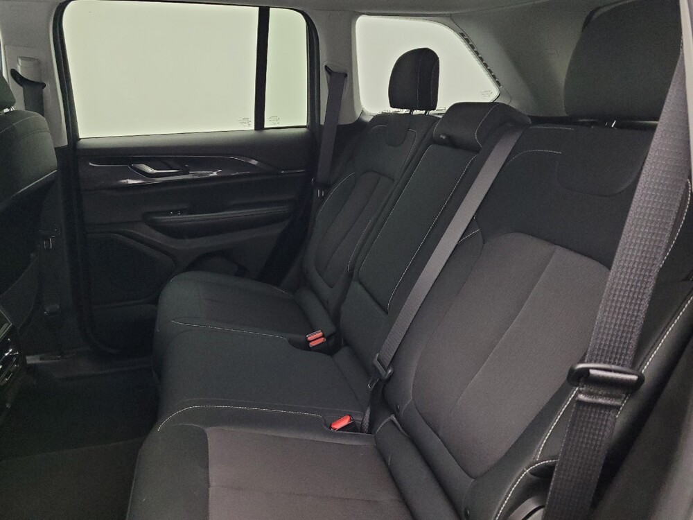 2023 Jeep Grand Cherokee in Winston-Salem, NC 27103 - 18124412 18