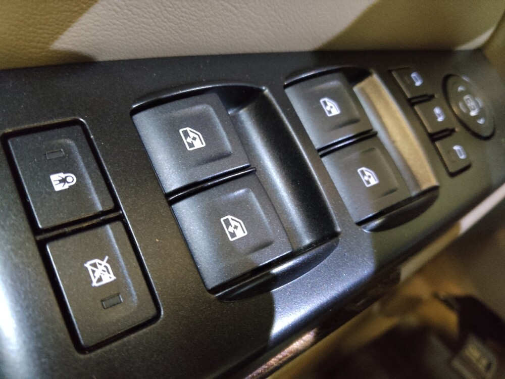 2018 GMC Yukon in Columbia, SC 29210 - 18124415 27