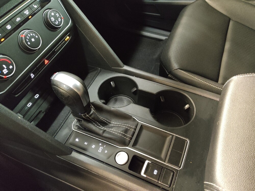 2022 Volkswagen Atlas in Charleston, SC 29414 - 18124420 26