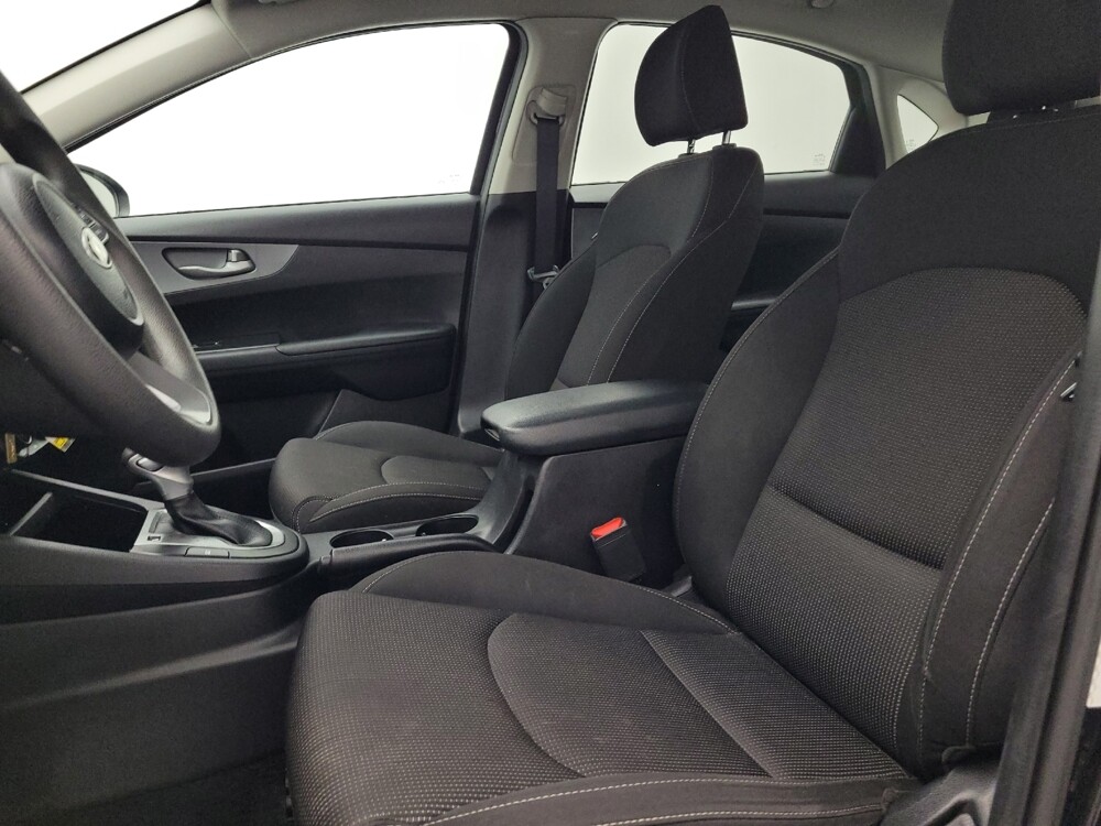 2021 Kia Forte in Winston-Salem, NC 27103 - 18124423 17