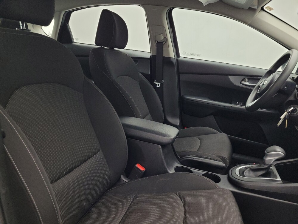 2021 Kia Forte in Winston-Salem, NC 27103 - 18124423 21