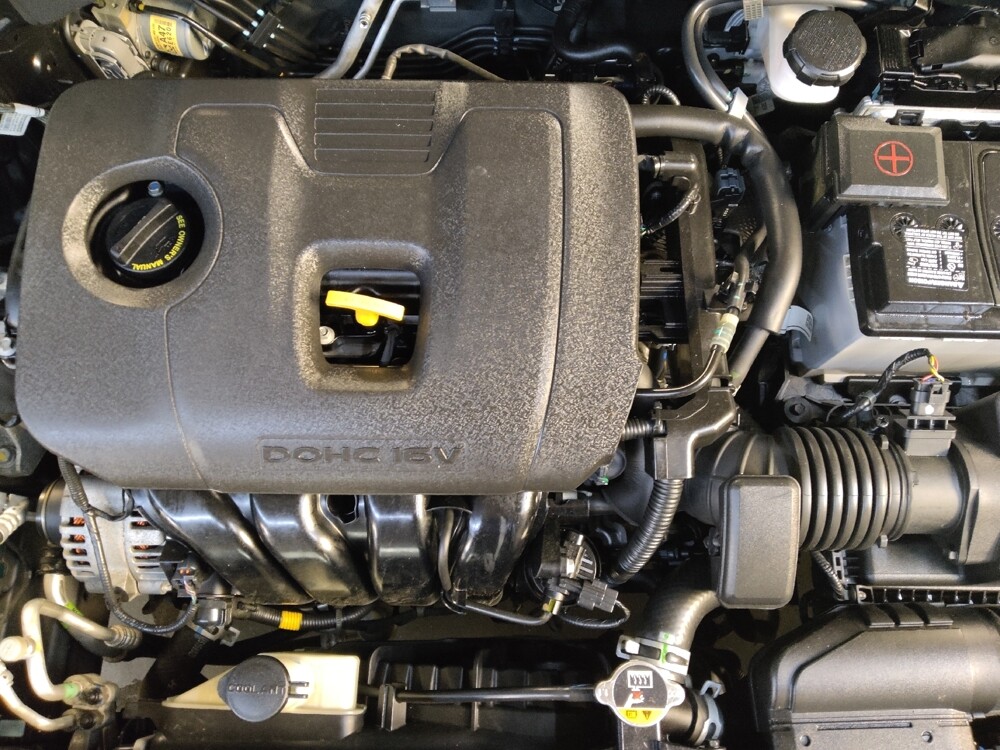 2020 Hyundai Elantra in Charleston, SC 29414 - 18124431 30