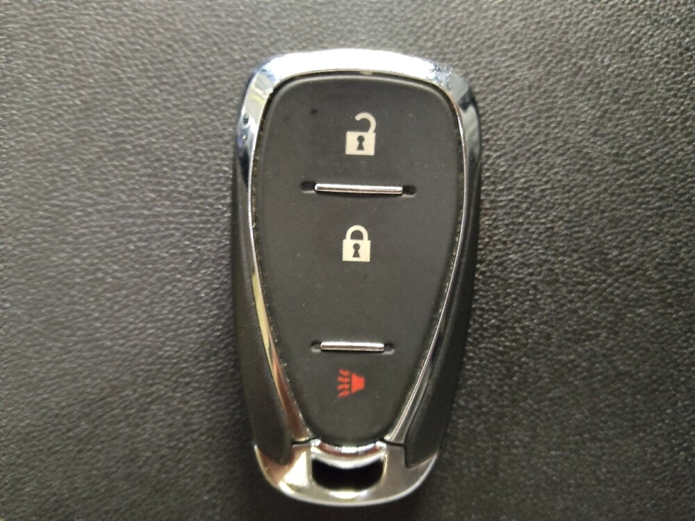 2018 Chevrolet Equinox in Charleston, SC 29414 - 18124434 32