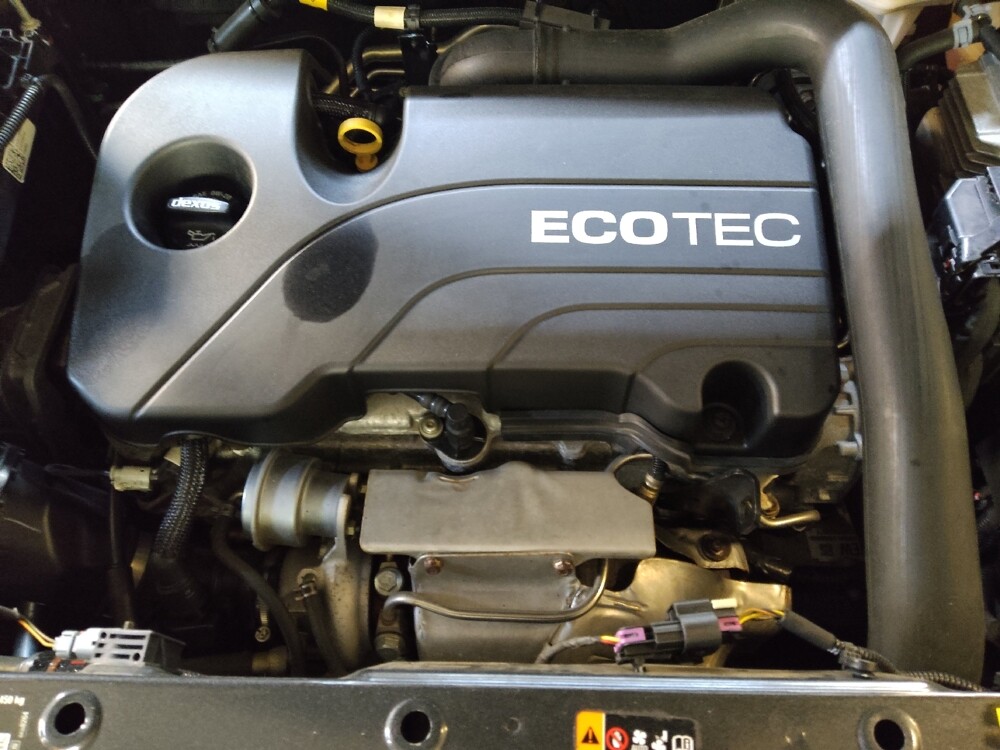 2018 Chevrolet Equinox in Charleston, SC 29414 - 18124434 30