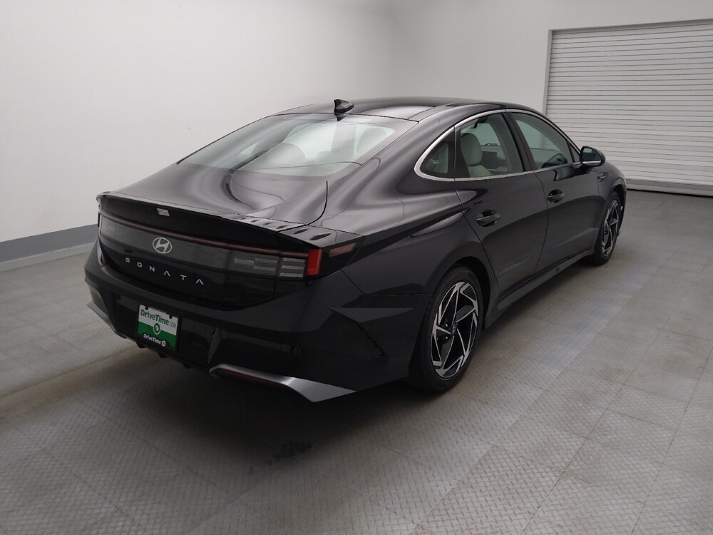 2024 Hyundai Sonata in Lakewood, CO 80215 - 18124437 9