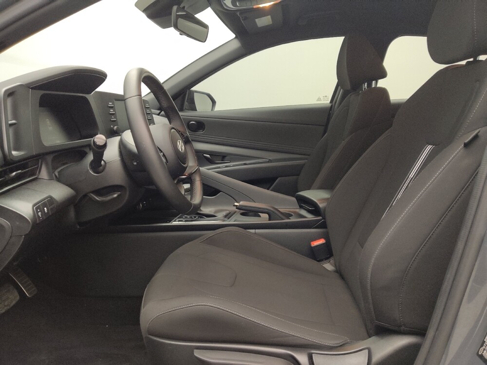 2025 Hyundai Elantra in Albuquerque, NM 87113 - 18124443 17