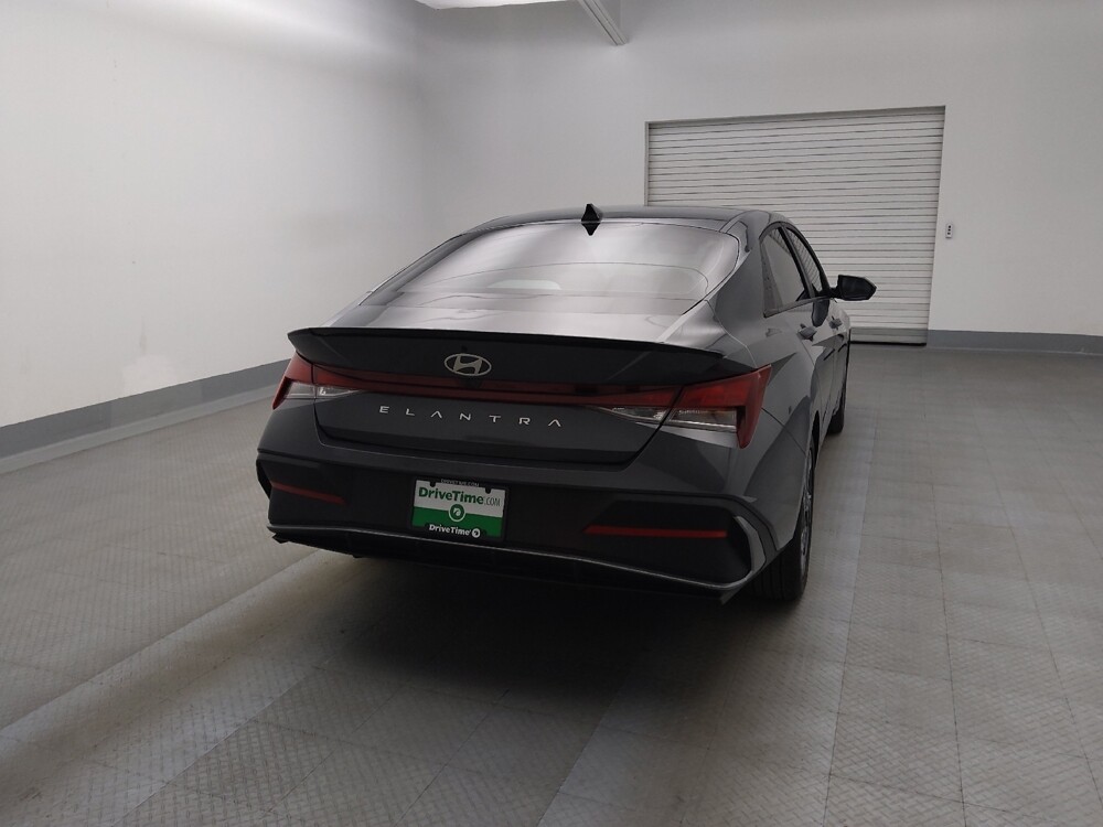 2025 Hyundai Elantra in Albuquerque, NM 87113 - 18124443 7