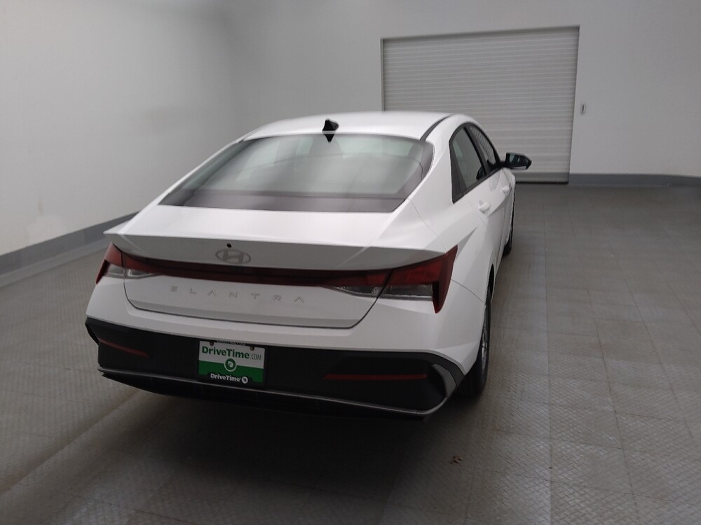 2025 Hyundai Elantra in Albuquerque, NM 87113 - 18124447 7
