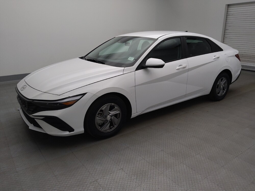 2025 Hyundai Elantra in Albuquerque, NM 87113 - 18124447 2