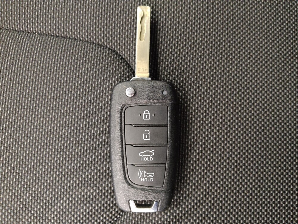 2025 Hyundai Elantra in Albuquerque, NM 87113 - 18124447 32