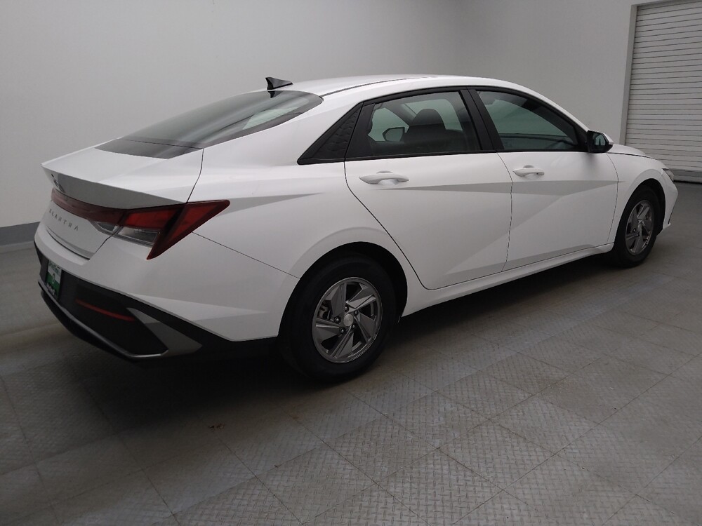 2025 Hyundai Elantra in Albuquerque, NM 87113 - 18124447 10