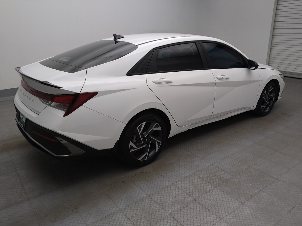 2025 Hyundai Elantra in Albuquerque, NM 87113 - 18124448 10