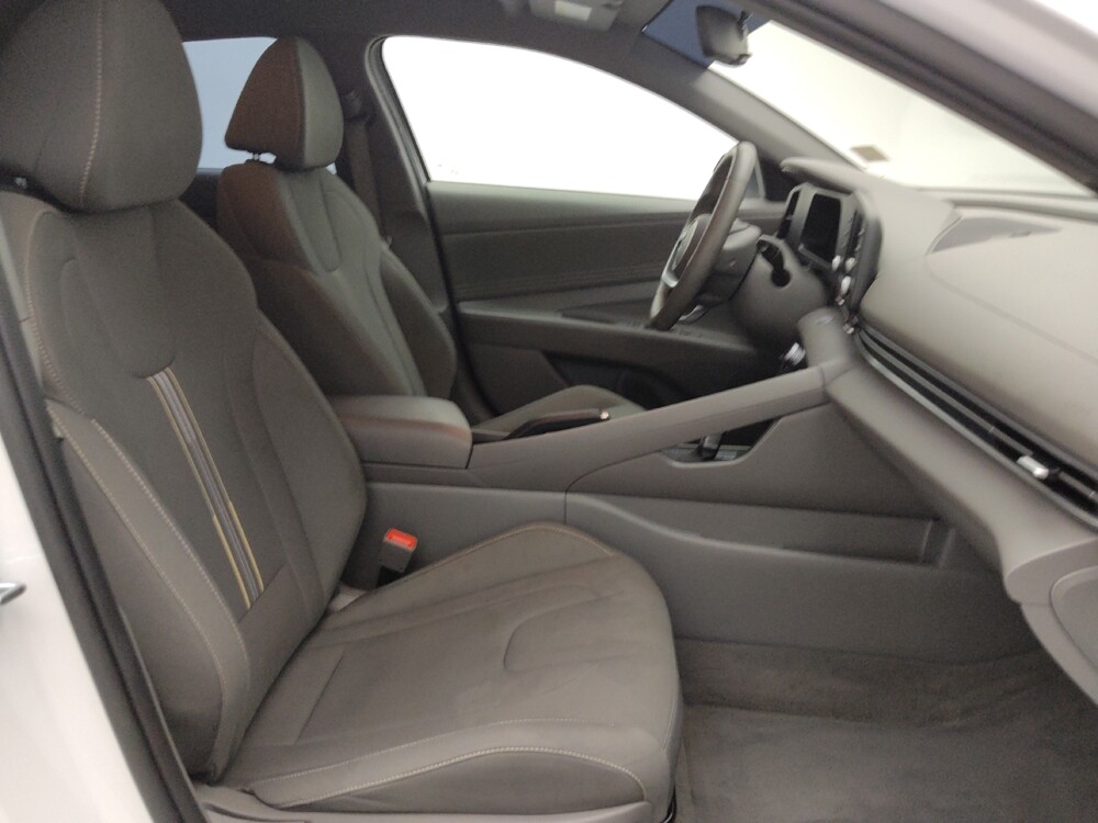 2025 Hyundai Elantra in Albuquerque, NM 87113 - 18124448 21