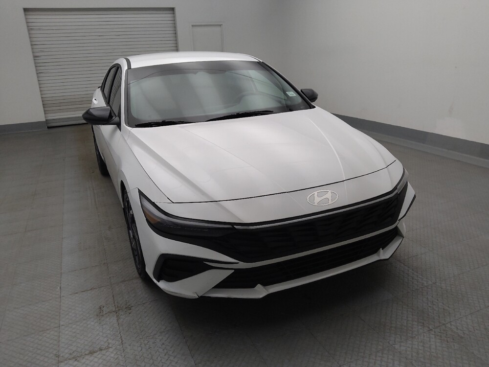 2025 Hyundai Elantra in Albuquerque, NM 87113 - 18124448 14