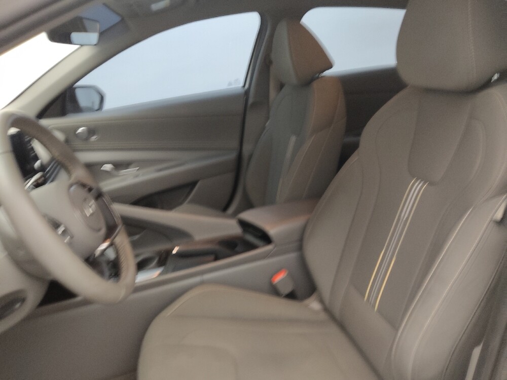 2025 Hyundai Elantra in Albuquerque, NM 87113 - 18124448 17