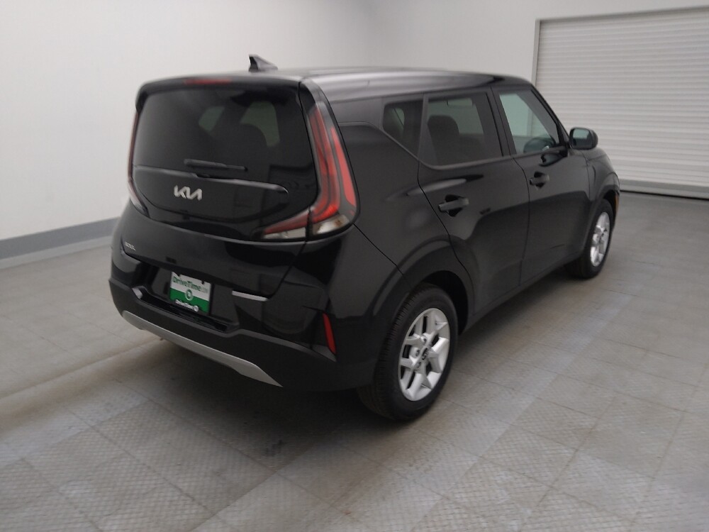 2025 Kia Soul in Colorado Springs, CO 80909 - 18124449 9