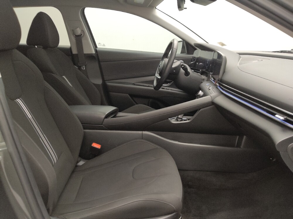 2024 Hyundai Elantra in Denver, CO 80012 - 18124453 21