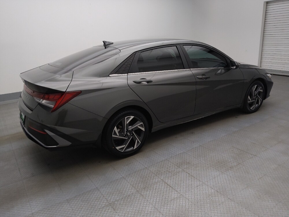 2024 Hyundai Elantra in Denver, CO 80012 - 18124453 10