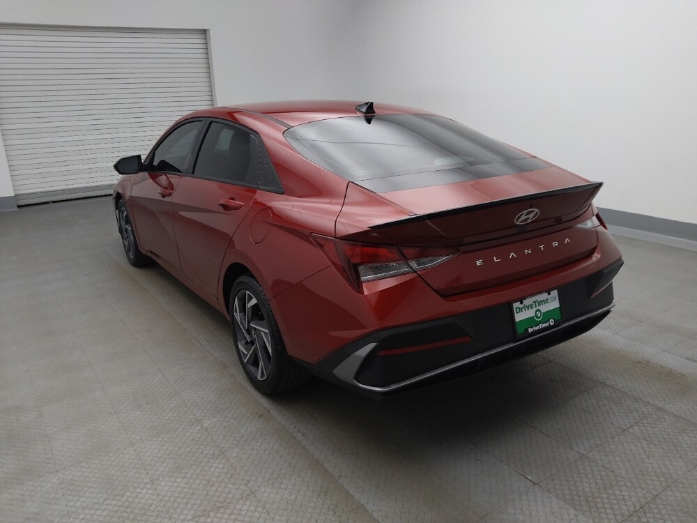 2025 Hyundai Elantra in Colorado Springs, CO 80909 - 18124454 5