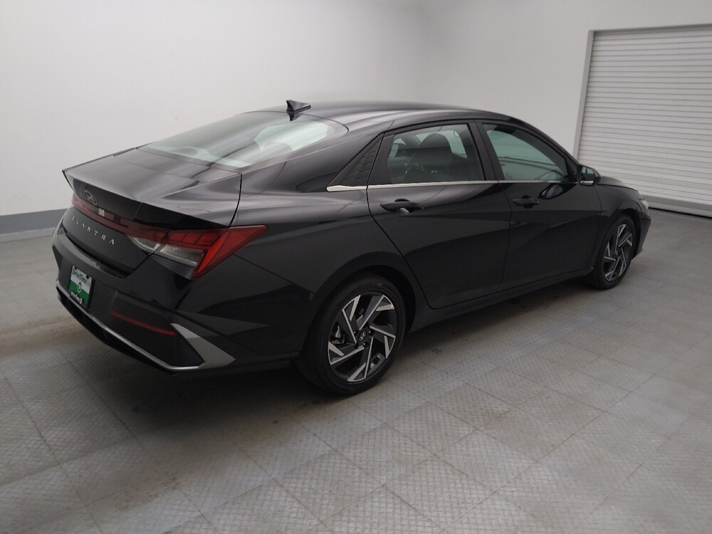 2025 Hyundai Elantra in Albuquerque, NM 87113 - 18124455 10