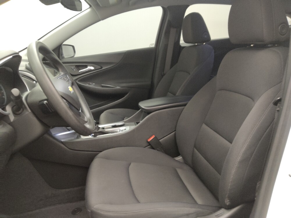 2024 Chevrolet Malibu in Lakewood, CO 80215 - 18124456 17