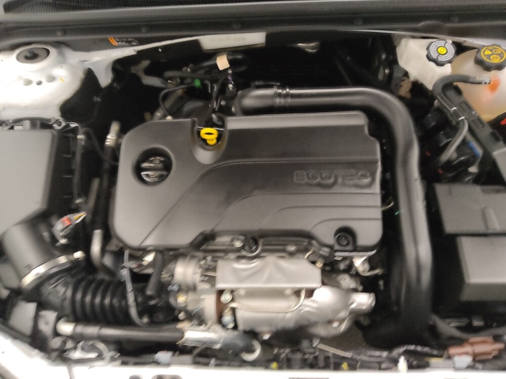 2024 Chevrolet Malibu in Lakewood, CO 80215 - 18124456 30