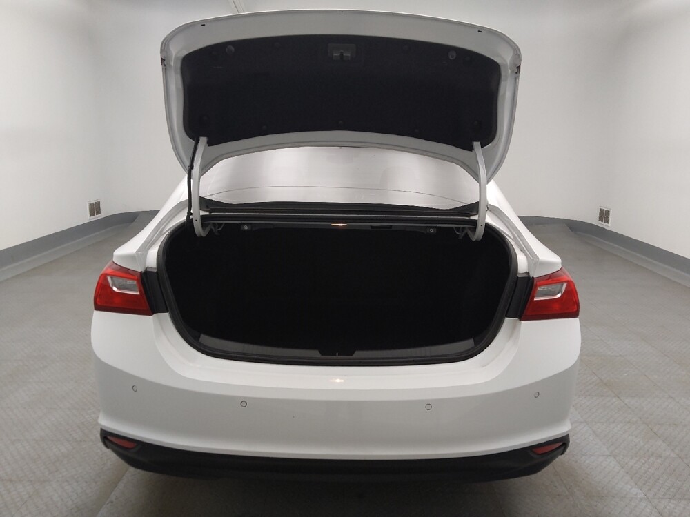 2024 Chevrolet Malibu in Lakewood, CO 80215 - 18124456 29