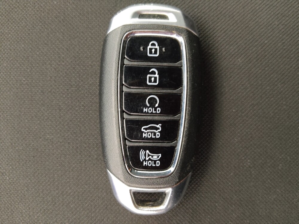 2023 Hyundai Elantra in Lakewood, CO 80215 - 18124461 32