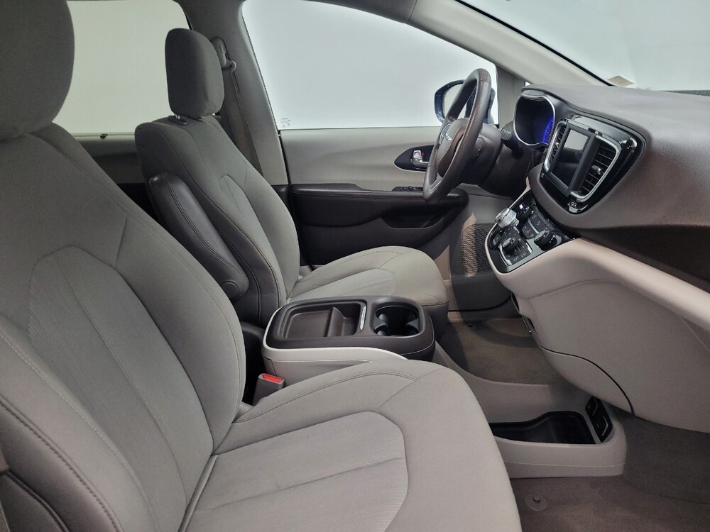 2020 Chrysler Pacifica in Memphis, TN 38115 - 18124469 21