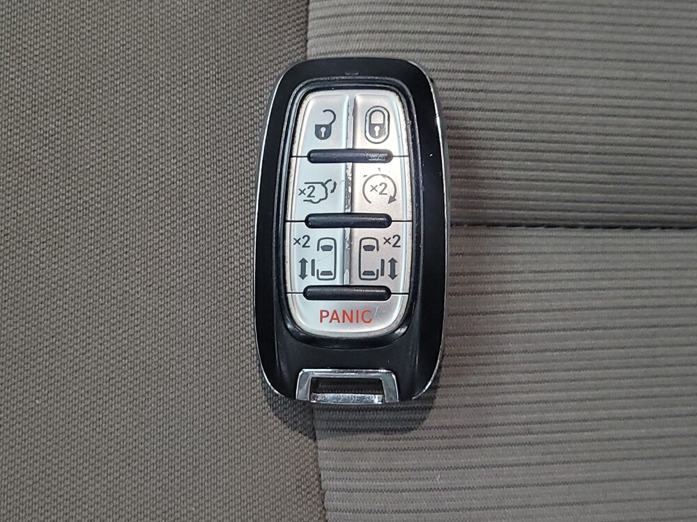 2020 Chrysler Pacifica in Memphis, TN 38115 - 18124469 32