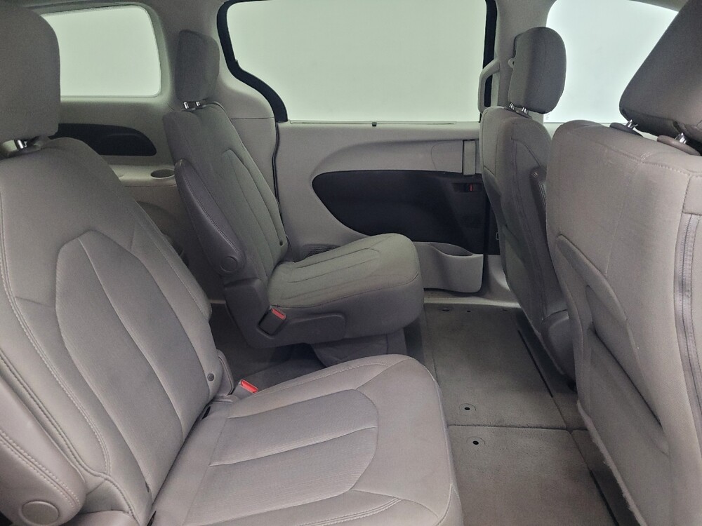 2020 Chrysler Pacifica in Memphis, TN 38115 - 18124469 19