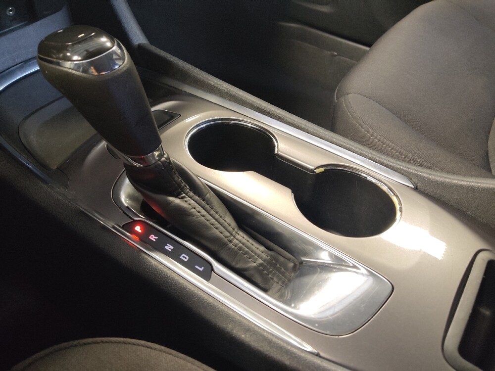 2019 Chevrolet Malibu in Houston, TX 77074 - 18124482 26