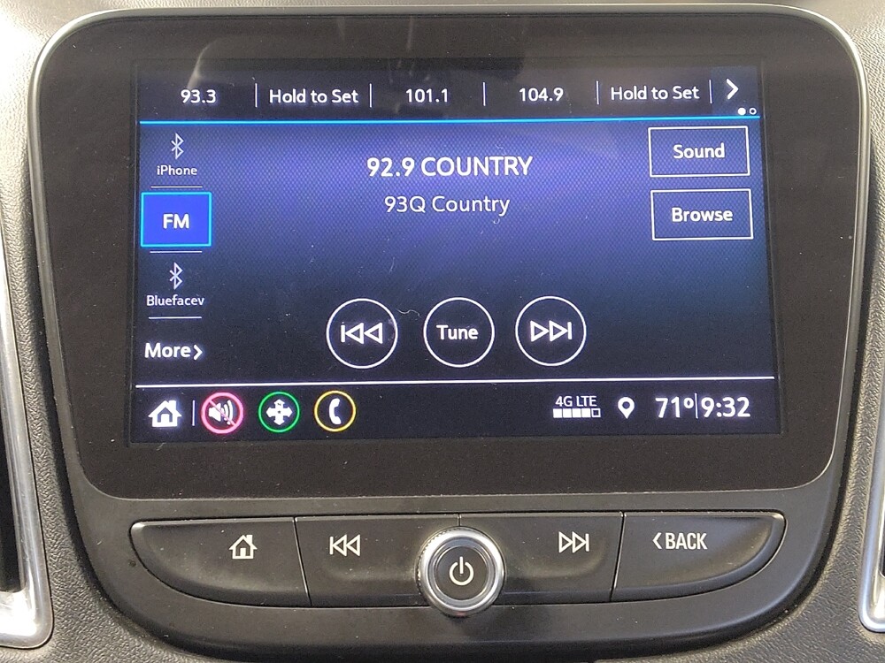 2019 Chevrolet Malibu in Houston, TX 77074 - 18124482 25