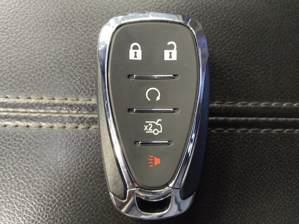 2019 Chevrolet Malibu in Houston, TX 77074 - 18124482 32