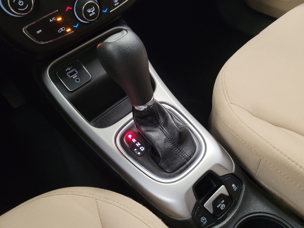 2020 Jeep Compass in Houston, TX 77060 - 18124484 26