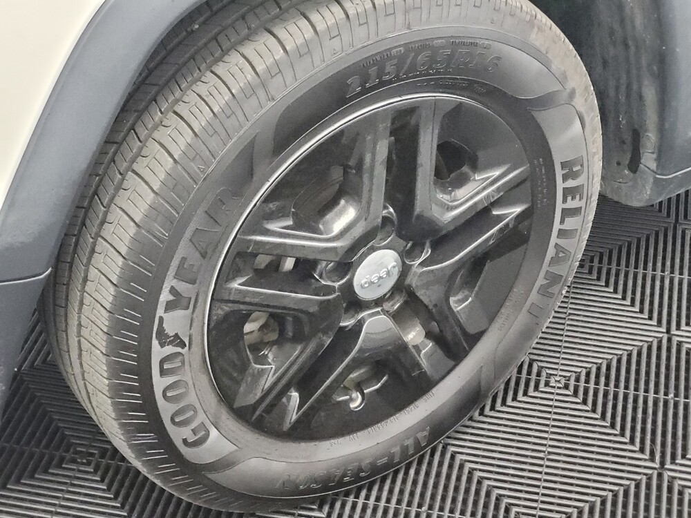 2020 Jeep Compass in Houston, TX 77060 - 18124484 31