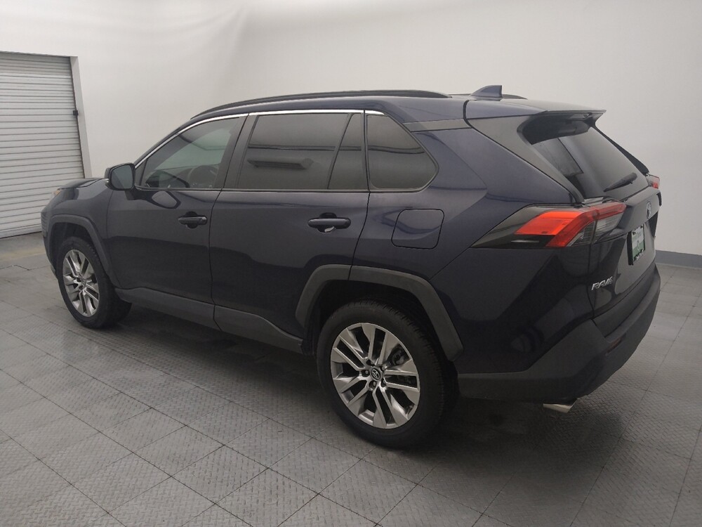 2019 Toyota RAV4 in Houston, TX 77074 - 18124487 3