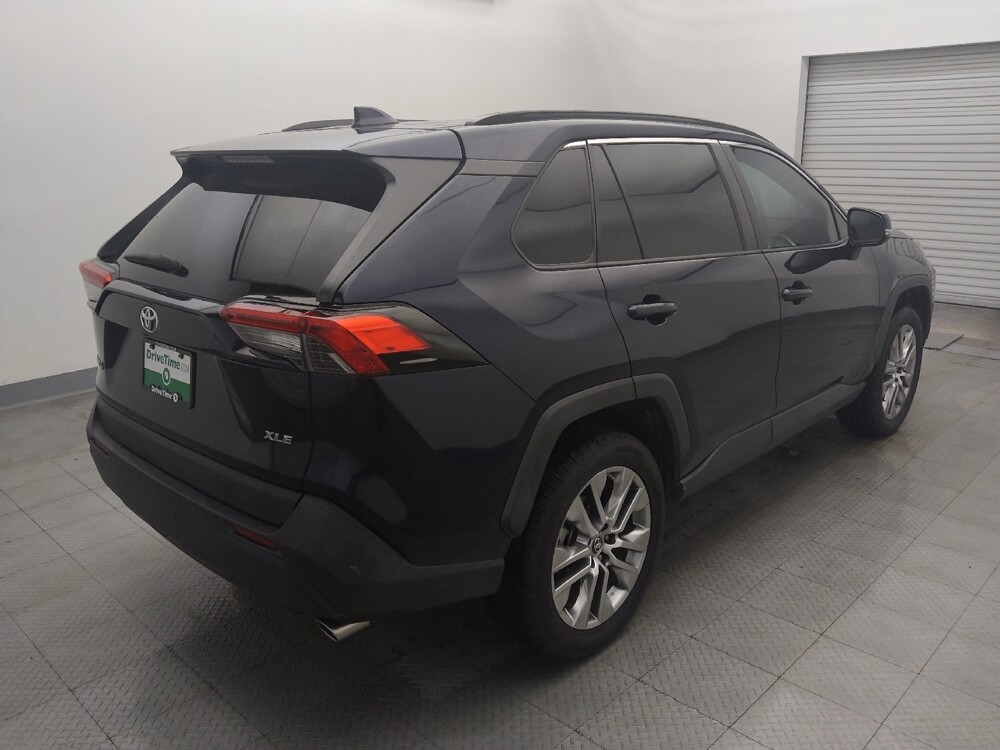 2019 Toyota RAV4 in Houston, TX 77074 - 18124487 9