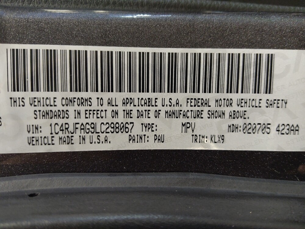 2020 Jeep Grand Cherokee in Baton Rouge, LA 70816 - 18124490 33