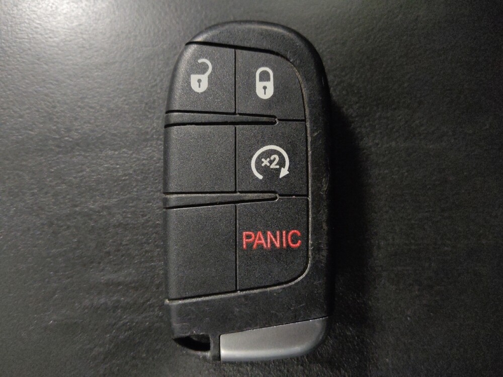 2020 Jeep Grand Cherokee in Baton Rouge, LA 70816 - 18124490 32