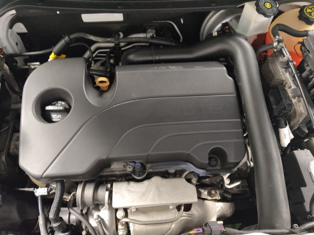 2018 Chevrolet Equinox in Baton Rouge, LA 70816 - 18124494 30