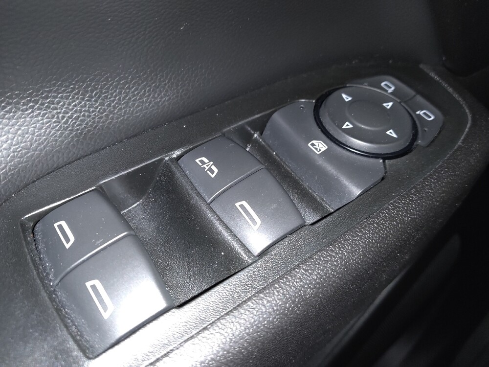 2018 Chevrolet Equinox in Baton Rouge, LA 70816 - 18124494 27